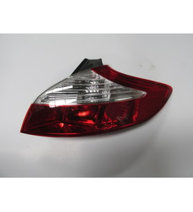 RENAULT MEGANE- 3- HB- 14/15; DIŞ STOP LAMBASI SAĞ KIRMIZI/BEYAZ (PLEKSAN) 265500007R 1448-1501