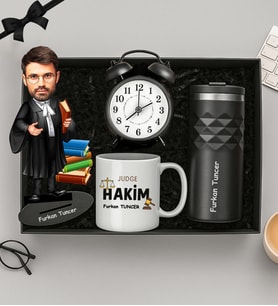 Kişiye Özel Fotoğraflı Hakim Tasarımlı Biblo,Beyaz Kupa,Termos Ve Masa Saati Hediye Seti - [Kopya Taslak] (STD)