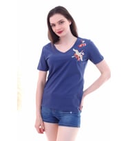 7130562 Leylek Nakışlı V Yaka Boyfriend Kısa Kol Bluz INDIGO (İndigo)