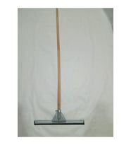 Şık Metal Çekpaş 45 cm ve Gürgen saplı, dayanıklı ve kullanışlı ürün