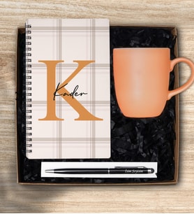 Kişiye Özel Ahşap Defter, Kalem, Turuncu Renkli Kupa Bardak Hediye Seti 