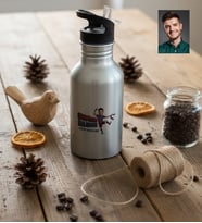 Kişiye Özel Karikatürlü Bordo Mavi Taraftar Pipetli Matara Gri Doğum Günü Hediyesi