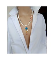 Luna Yeşil Tibet Akiği Lav Taşı Siyah Oniks Süryani Cam Boncuk Detaylı Tasarım Kolye (Beyaz - Haki)