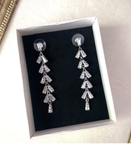 Rodyum Kaplama Abiye Küpe Kadın Zirkon Taşlı Sallantılı