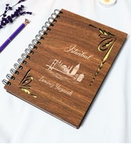 Kişiye Özel İstanbul Desenli Ahşap Kapaklı Defter - Ajanda - İsme Özel - A5 60 Yaprak (120 SAYFA) Hediyelik (Gold)