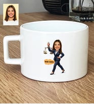 Kişiye Özel Karikatürlü Kadın Avukat Lüks Fincan Avukatlar Günü Hediyesi
