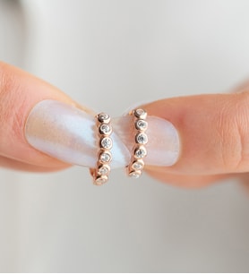 925 Ayar Gümüş Rose Kaplama Taşlı 10 Mm Halka Küpe