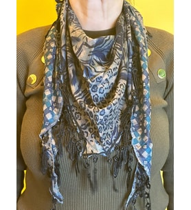 ÇİFT TARAFLI DESENLİ PÜSKÜLLÜ DÖKÜMLÜ KUMAŞ FULAR BANDANA ŞAL