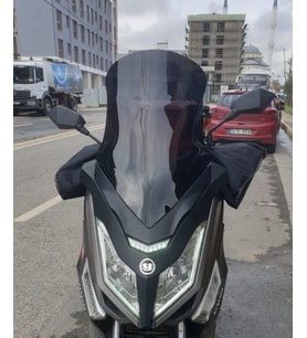 MOTOCAM Yuki T9 strom 125 Ön Cam 2021-2026 Model 62cm Siyah Renkli 4mm