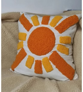 El Yapımı Güneş Şeklinde Punch İşleme Kırlent Kılıfı Handmade 45x45 cm Kırlent Kılıfı