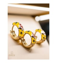 Çini Desenli Çiçek Motifli Vintage Esintili Trend Halka Kadın Küpe (Limon Sarı)