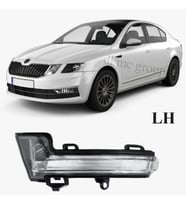 OCTAVİA SEDAN 2017-2020 MODEL ARASI UYUMLU SOL SÜRÜCÜ TARAFI DIŞ AYNA SİNYALİ