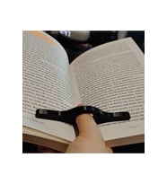 Parmak Delikli Kitap Sayfa Tutucu Okuma Aparatı