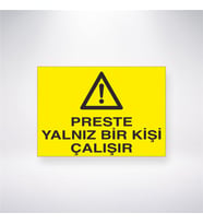 Preste Yalnız Bir Kişi Çalışır 21x28 Arkası Yapışkanlı Levha