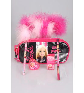 DEKOMUS LİSANSLI BARBIE GIRL POWER KOLEKSİYONU KALEM ÇANTASI,TÜYLÜ GEÇMELİ KALEM,KALPLİ KALEMTRAŞ,SÜPÜRGE SİLGİ VE KURŞUN KALEM SETİ