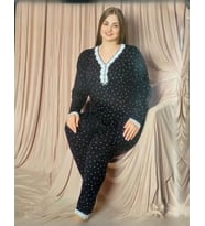 Pijamoni Kadın Viskon Büyük Beden Uzun Kol V Yakası Nakışlı İnce Pijama Takımı 7525/4 - 1 Adet (Siyah)
