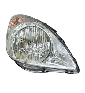 Hyundai İ20 Sağ Far Lambası Motorsuz Elektırıklı 2008-2011