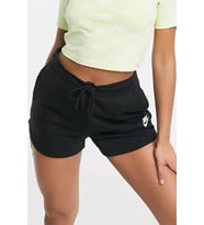 Nike Essantial Nsw Standart Kesim Siyah Kadın Günlük Stil Spor Şort 