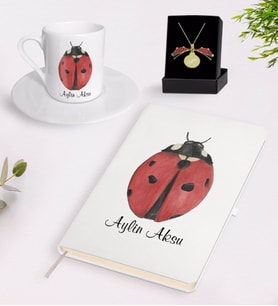 BK Gift Kişiye Özel Uğur Böceği Temalı Beyaz Defter Türk Kahvesi Fincanı ve Açılan Uğur Böceği Kolye Hediye Seti-3 (Model 1)