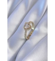 Tegan Gold Renk Zirkon Taşlı Kalp Model Pirinç Charm Kadın Yüzük TG27BYK2748