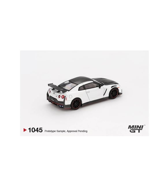Mini GT 1045 Nissan GT-R Nismo 2024 Brilliant White Pearl 1/64