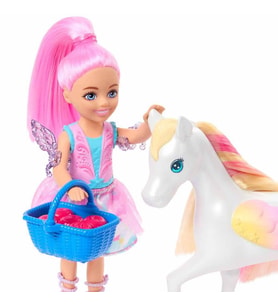 Barbie a Touch of Magic Chelsea ve Pegasus Oyun Seti HNT67
