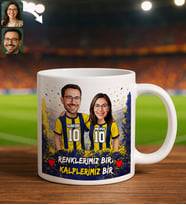 BK Gift Kişiye Özel İsimli Sarı-Lacivert Sevgili Tasarımlı Beyaz Kupa Bardak – İsim ve Forma Numaralı Taraftar Kupa, Doğum Günü Hediyesi