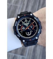 Daniel Klein DKISTE1047 Siyah Renk Pusulalı Barometreli Hediye Paketli Android/ios Uyumlu Akıllı Saat
