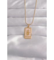 316L Çelik Gold Renk Pembe Mineli El Figür Tarot Kolye - TJ-BKO9031