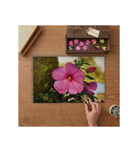 Gülhatmi Çiçeği- Pembe Çiçek Tasarımı 240 parça Ahşap Puzzle Ahşap Kutuda MP00053