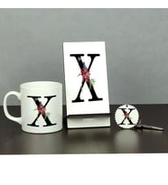 X Harfi Üçlü Set (Kupa + Telefon Standı + Anahtarlık)