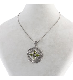 Peridot Doğal Taşlı Özel Tasarım 925 Ayar Gümüş Kolye