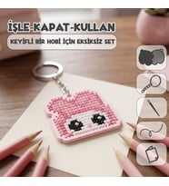 Etamina Pembe Başlıklı Tavşan -My Melody- Kanaviçe Anahtarlık Kiti (İşleme Hobi Seti)