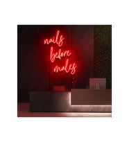 Nails Before Males Yazılı Neon Tabela