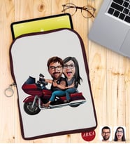 BK Gift Kişiye Özel Sevgililer Karikatürlü Taşınabilir Koruyucu Tablet Kılıfı & Organizer Çanta - Bordo-103