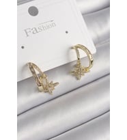 Pirinç Gold Renk Zirkon Taşlı Halka Model Yıldız Detay Kadın Küpe - TJ-BKP9989