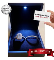 Işıklı Kutusunda Pırlanta Işıltılı Gümüş Baget Yüzük Ve Tamtur Yüzük Set