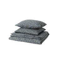 ROSENTIBAST Lacivert Renkli 240x220/50x60 cm Çift Kişilik Nevresim Seti Minik Çiçekler