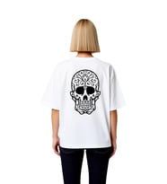 Kadın Oversize Tişört Dekoratif Çiçek Motifli Şeker Kafatası Baskısı Rahat Kesim Günlük Modern Şık