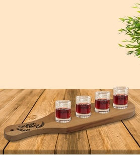 BK Gift Kişiye Özel Masif Ahşap Tekila Sunum Tepsisi ve 4’lü Shot Bardak Seti - Model 3