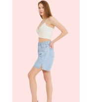 Kadın Pamuk Denim Şort Normal Bel Geniş Paça Düz Desen Günlük Stil Yaz Aylarının Vazgeçilmezi (Açık Mavi)