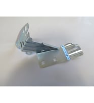 PEUGEOT 208- 12/20; ÖN ÇAMURLUK BRAKETİ SOL 9802301280 1522-2108
