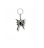 Black Enamel Gothic Butterfly Unisex Anahtarlık – Karanlık Zarafetin Anahtarı
