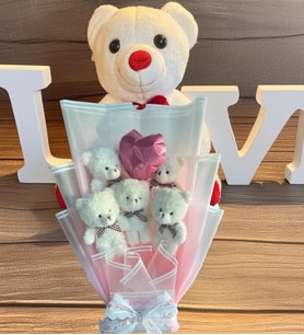Premium 35 cm Peluş Ayı ve Kalp Balonlu Romantik Pembe Peluş Ayıcık Buketi (Beyaz)