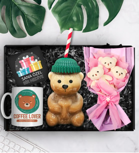 Bearista Şapkalı Pipetli Ayıcık Cam Bardak & Kişiye Özel Tasarım Kupa & Üçlü Peluş Ayıcık Buketi  Hediye Seti