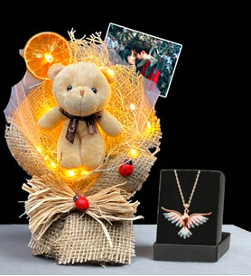 Premium Set - Size Özel Fotoğraflı Led Işıklı Buket ve Renkli Zümrüdü Anka Kuşu Kolyesi (Model 7)