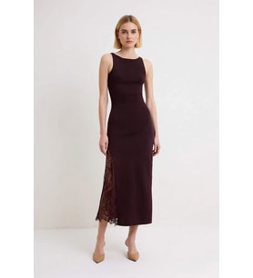 Kadın Kolsuz Bisiklet Yaka Maxi Vücuda Oturan Dantel Detaylı %100 Polyester Triko Elbise Günlük