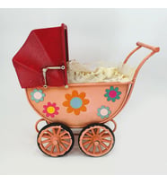 Pembe Dekoratif Metal Bebek Arabası