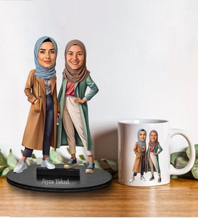 Kişiye Özel Tesettürlü Kadın Arkadaş Tasarımlı Karikatür Biblo Ve Kupa Hediye Seti 263