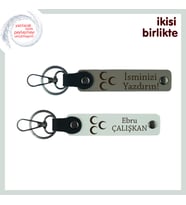 İyi Ki Demenin Yolu – Üç Hilal Kişiye Özel 2' li Anahtarlık Hediyesi, Kül Gri-Beyaz